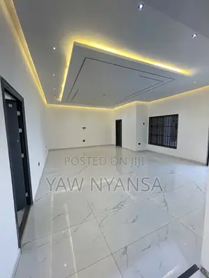 3bdrm Duplex in Bn Properties, Ashomang Estate for sale