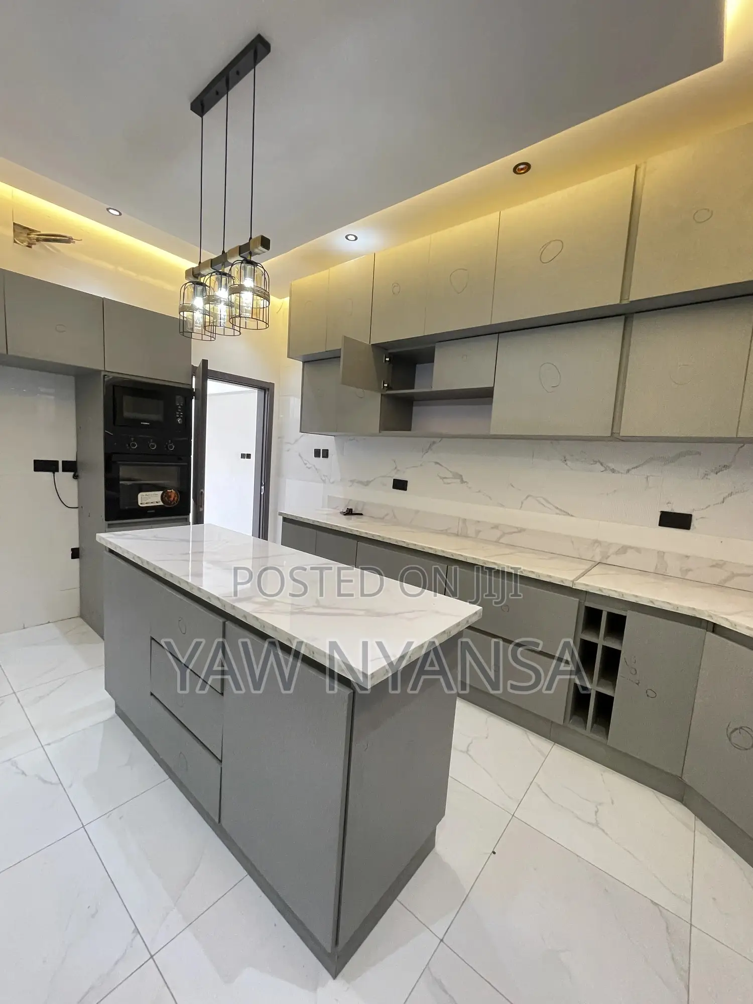 3bdrm Duplex in Bn Properties, Ashomang Estate for sale