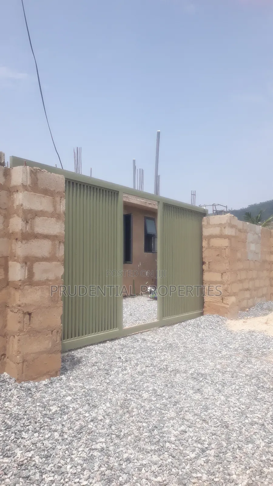 4bdrm House in Pokuase for sale