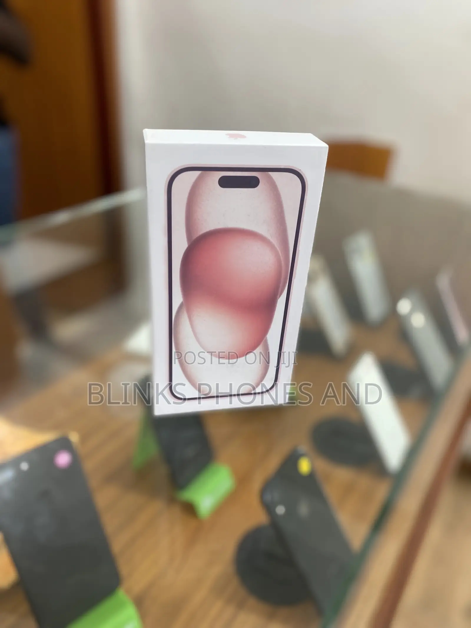 New Apple iPhone 15 Plus 256 GB Red