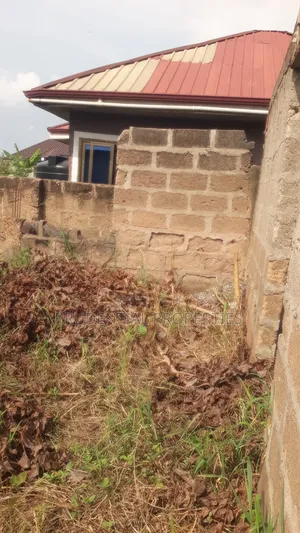 3bdrm House in Manhean for sale