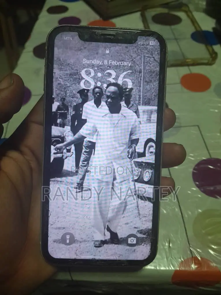 Apple iPhone 11 64 GB White
