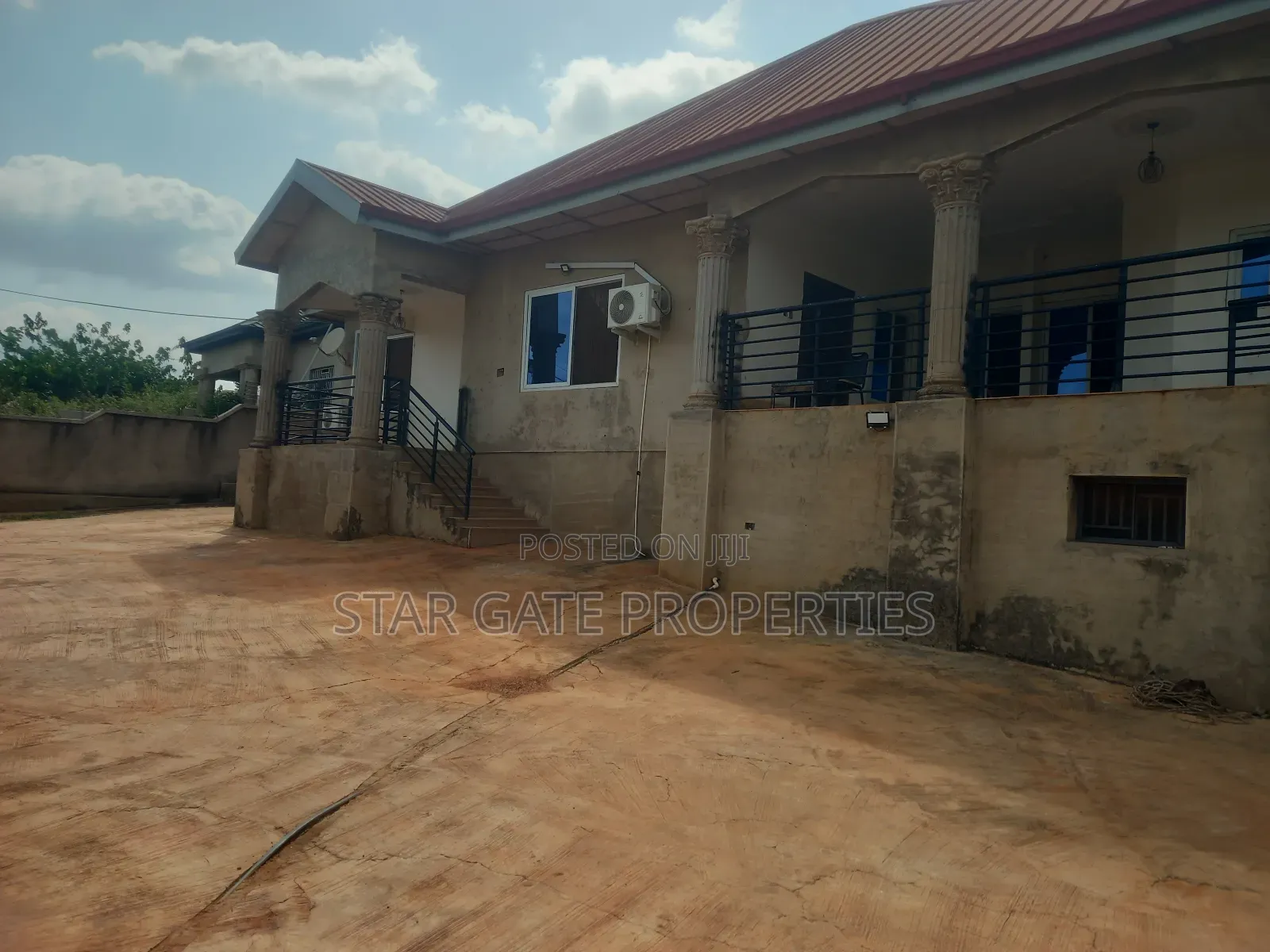 5bdrm House in Sokoban Kwanwoma for sale