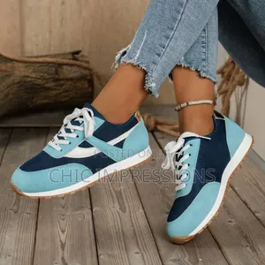 Ladies Comfortable Sneakers