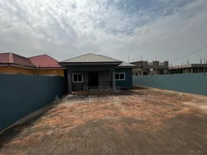 3bdrm Bungalow in Ab Richie Properties, Ashomang Estate for sale