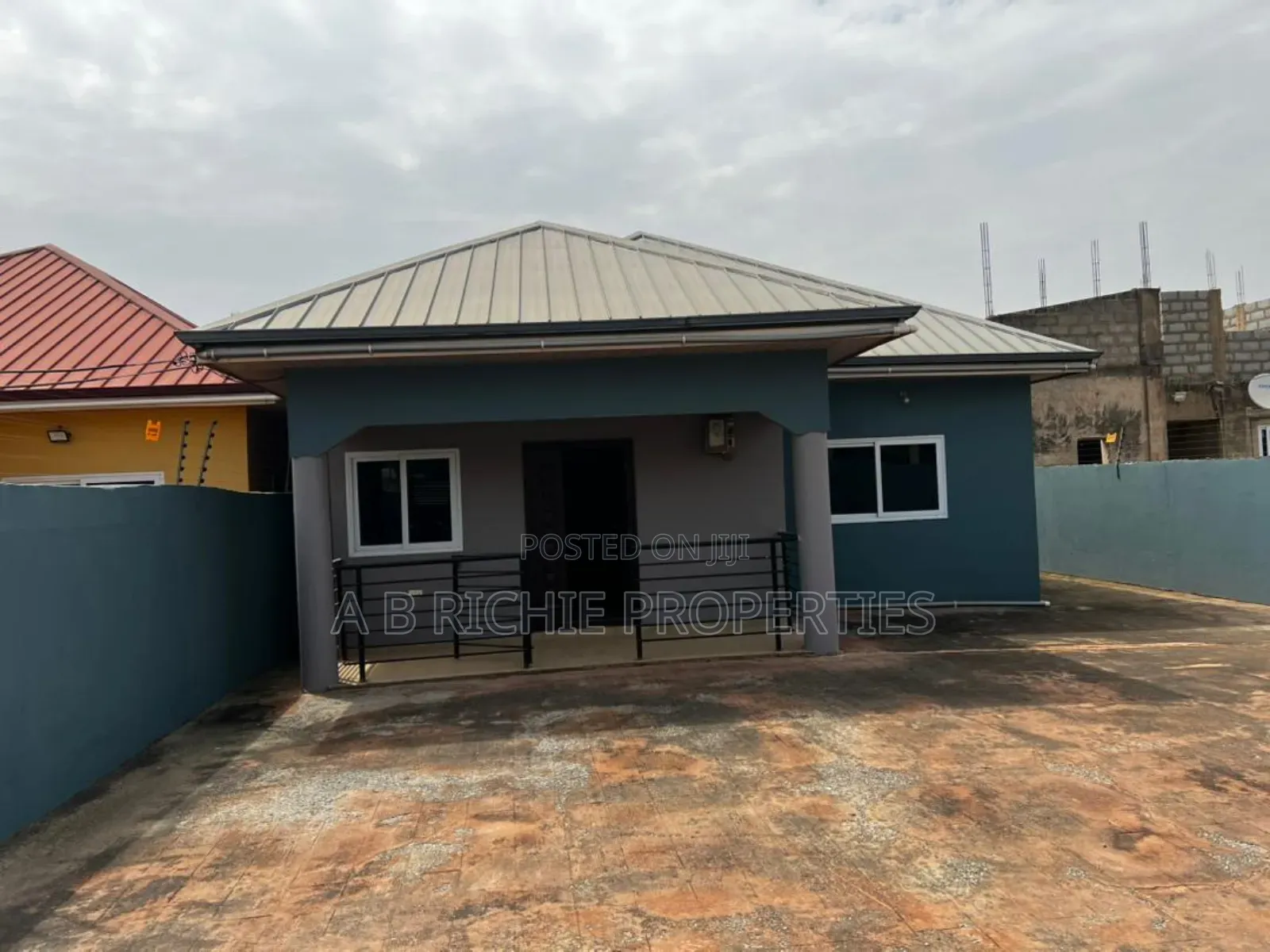 3bdrm Bungalow in Ab Richie Properties, Ashomang Estate for sale