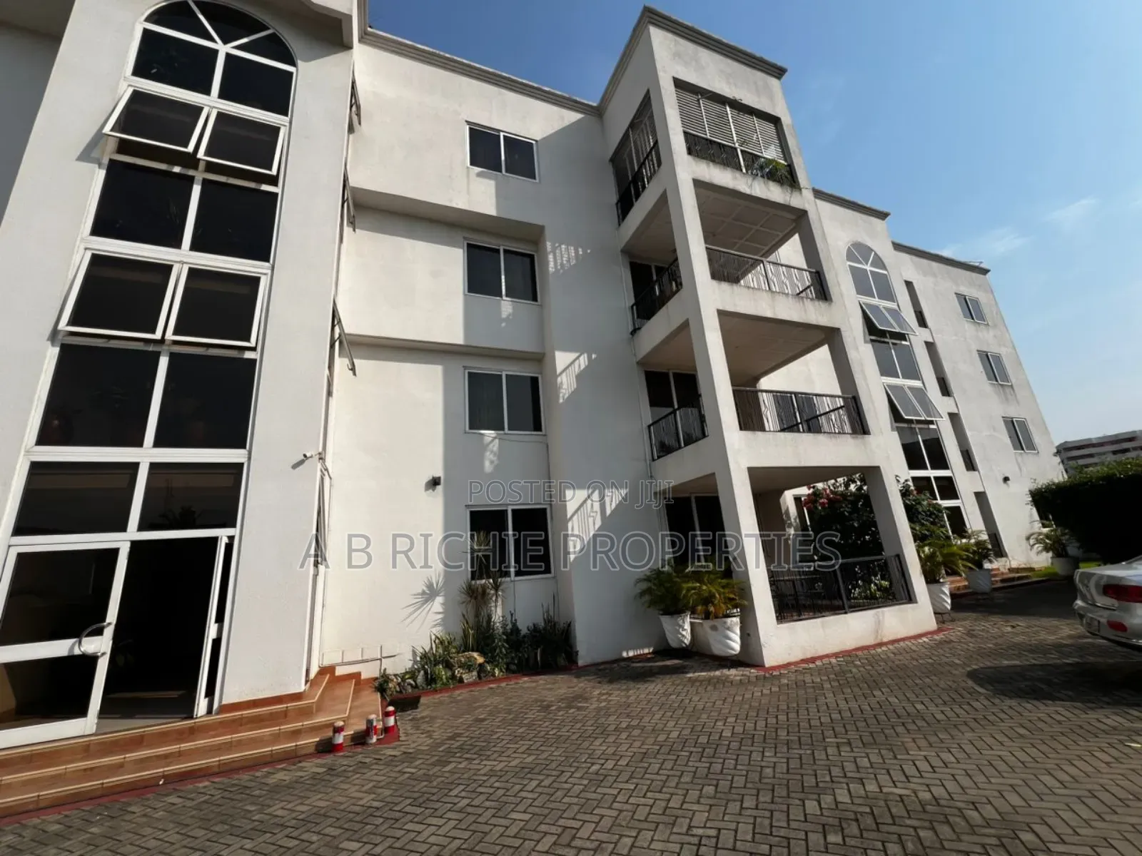 Furnished 3bdrm Apartment in Ab Richie Properties, North Ridge for rent