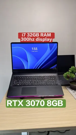 Laptop MSI Raider GE76 12UGS 32GB Intel Core I7 SSD 1T