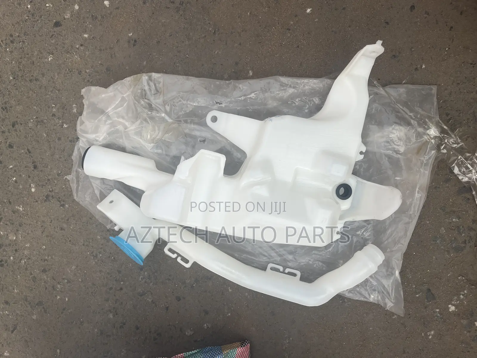 Honda Civic 2016 2017 2018 2019 2020 2021 Wiper Bottle