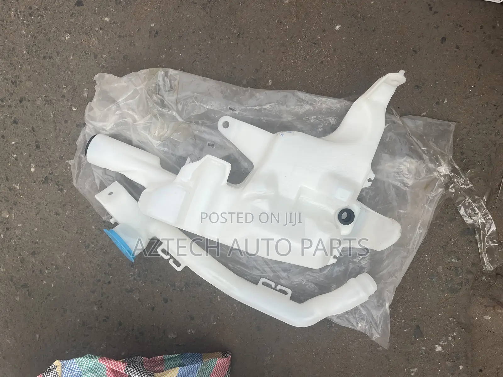 Honda Civic 2016 2017 2018 2019 2020 2021 Wiper Bottle