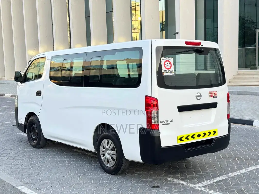 Nissan Caravan (Urvan) 2017 White