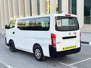 Nissan Caravan (Urvan) 2017 White
