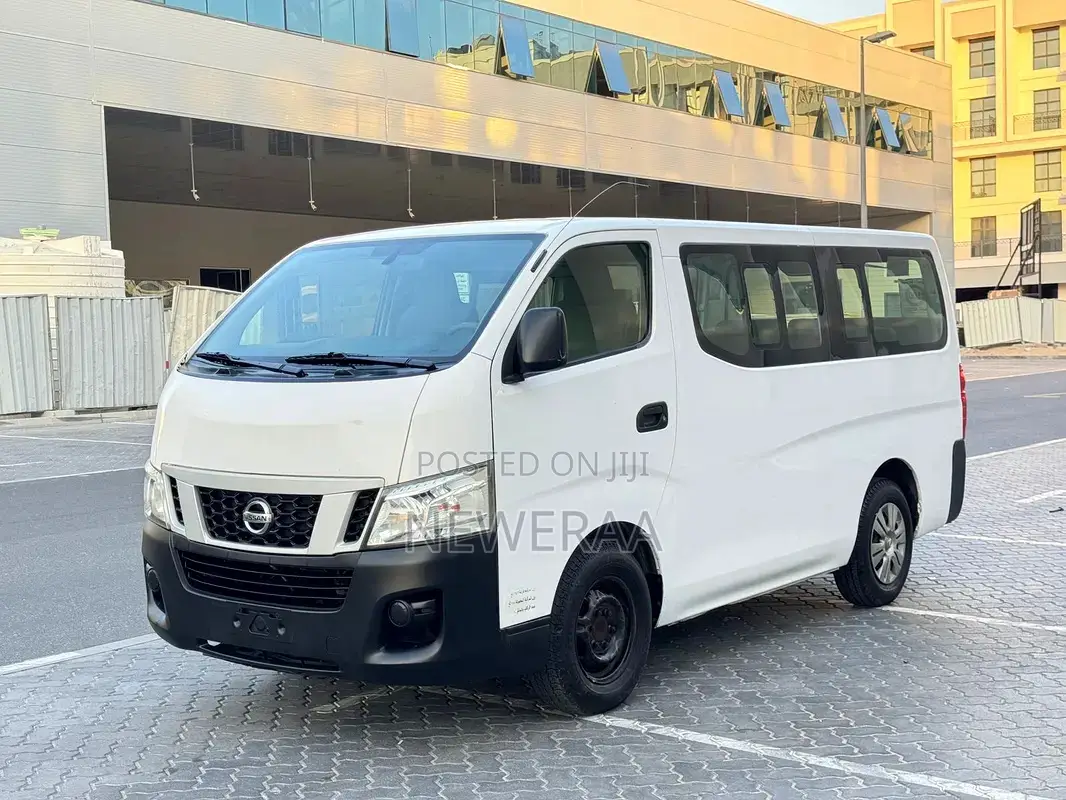 Nissan Caravan (Urvan) 2017 White