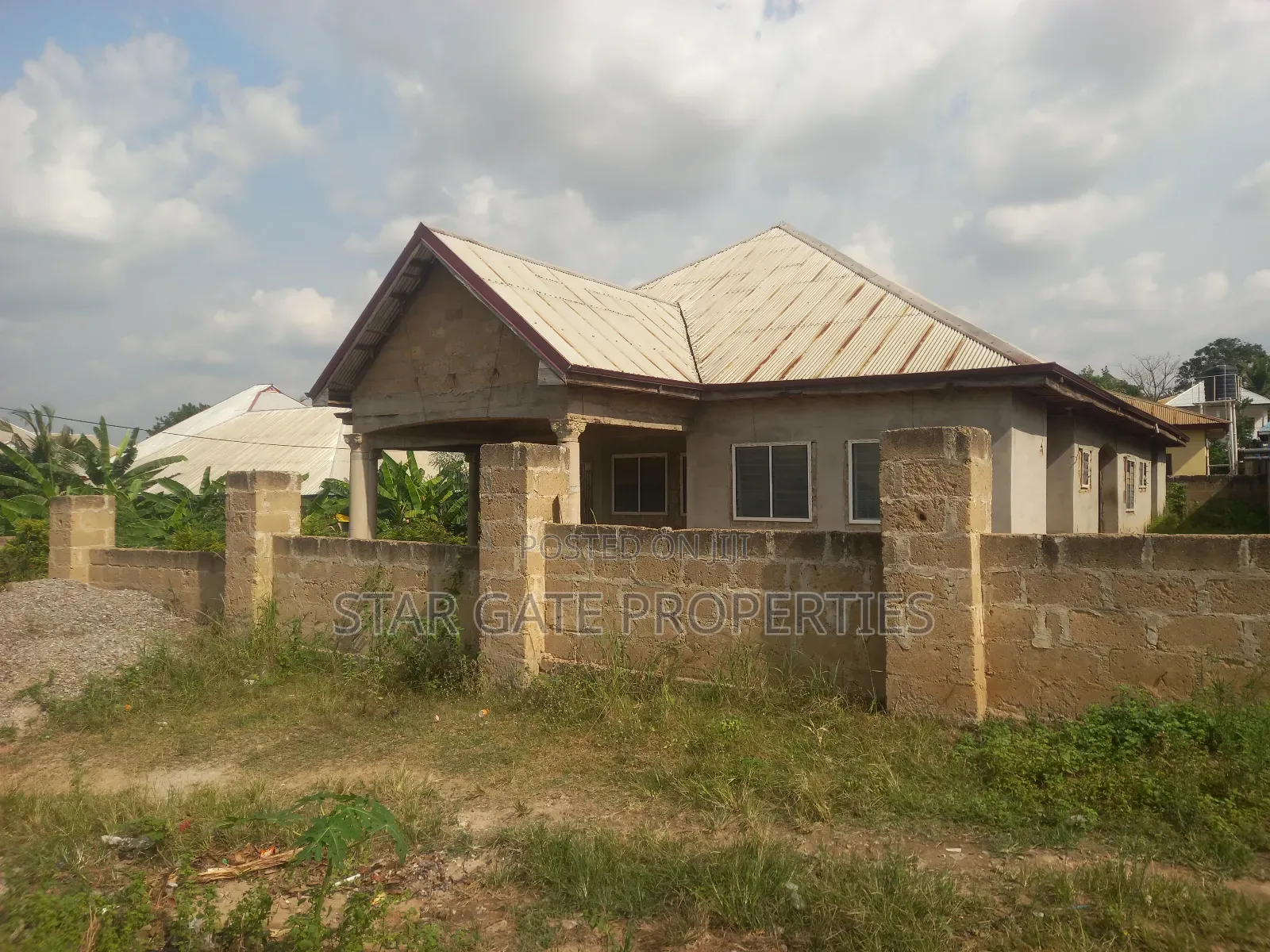 5bdrm House in Kenyasi Adwumam, Kwabre for sale