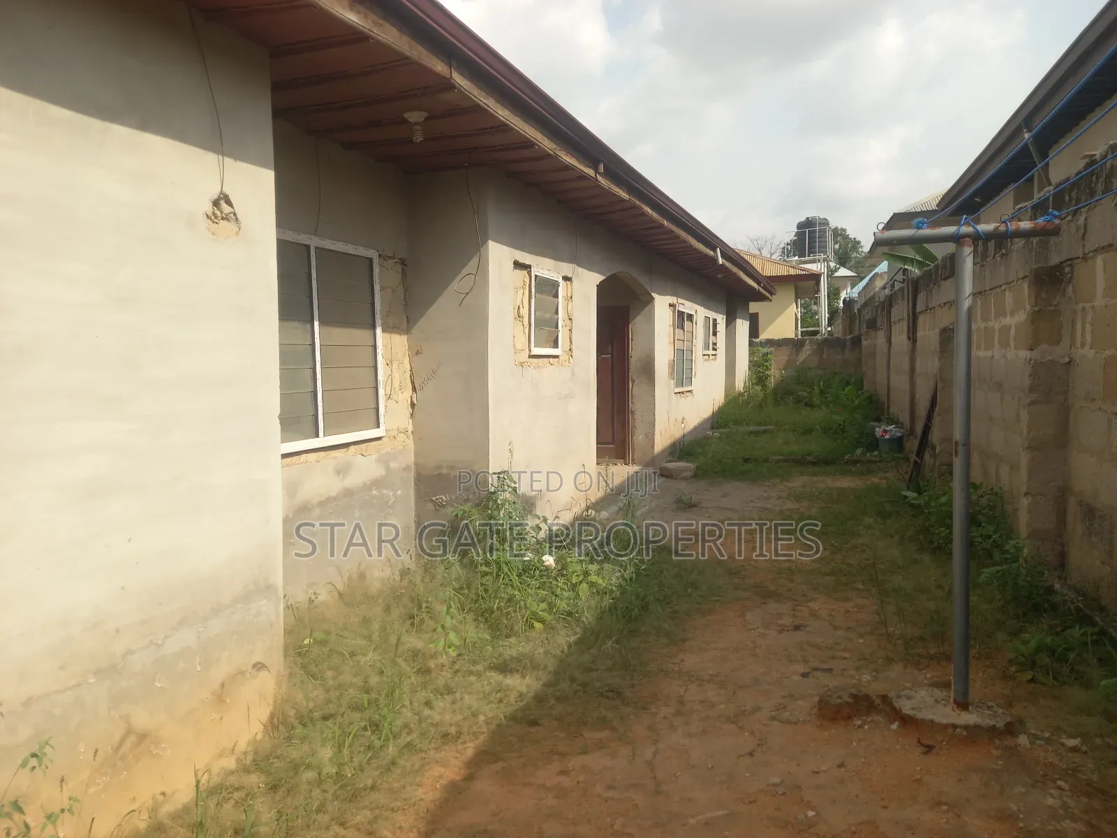 5bdrm House in Kenyasi Adwumam, Kwabre for sale