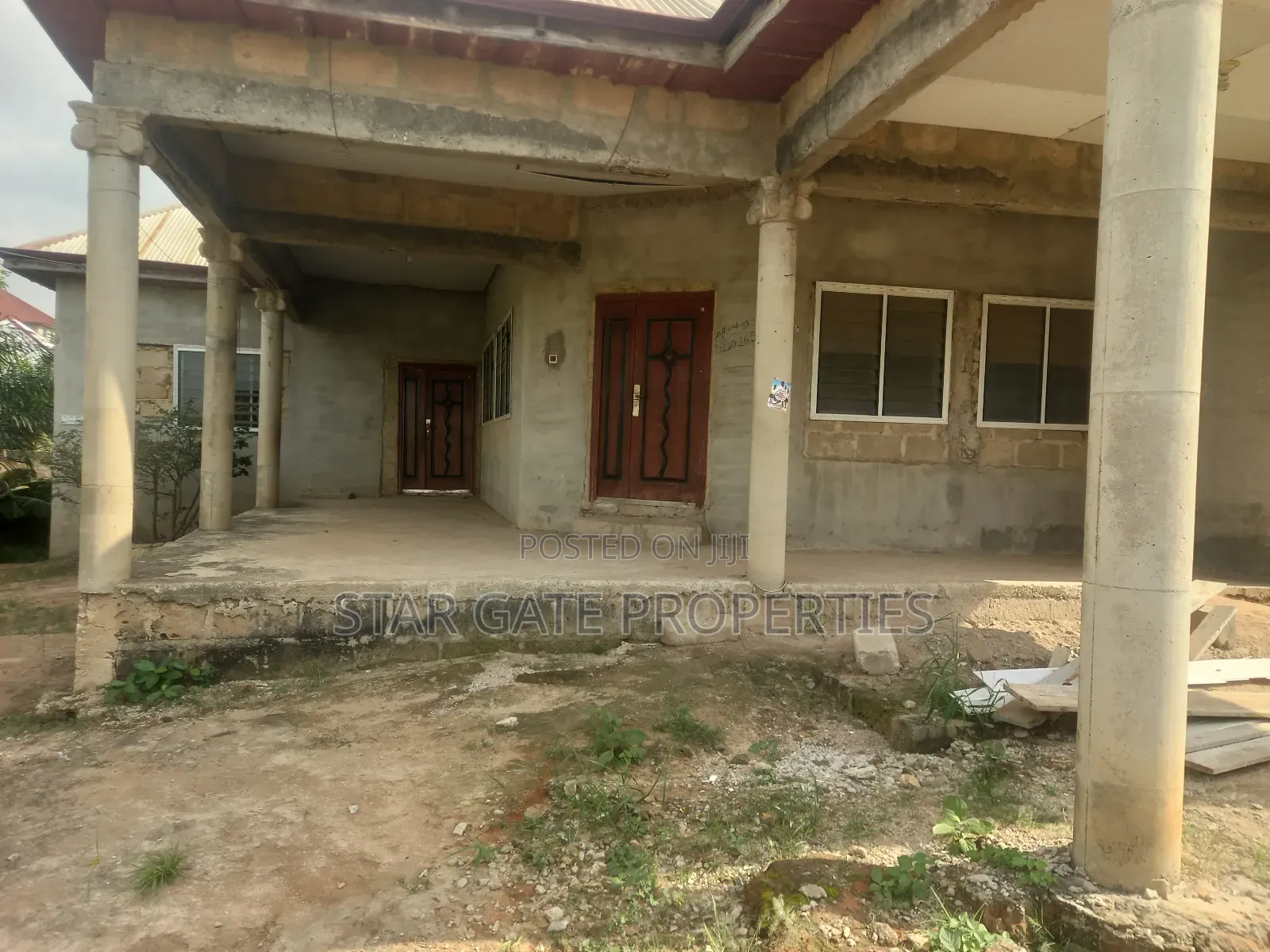5bdrm House in Kenyasi Adwumam, Kwabre for sale
