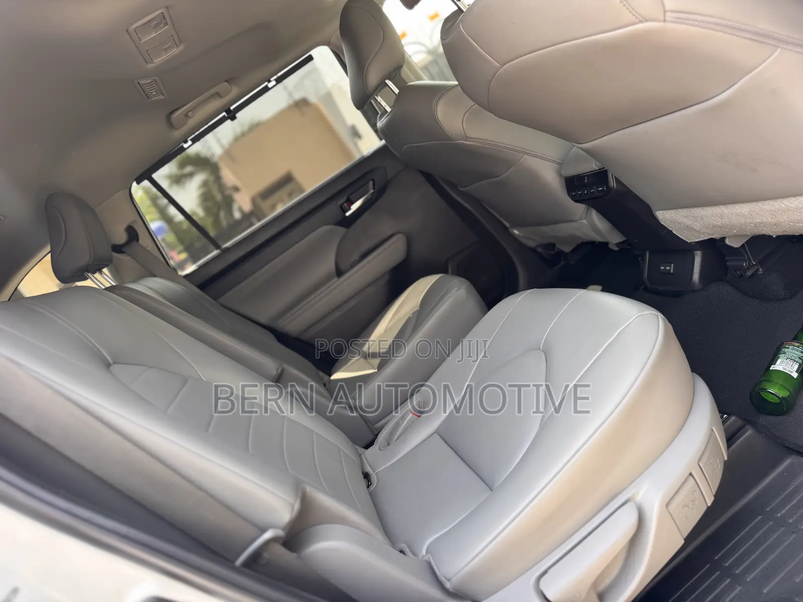 Toyota Highlander XLE AWD 2023 White