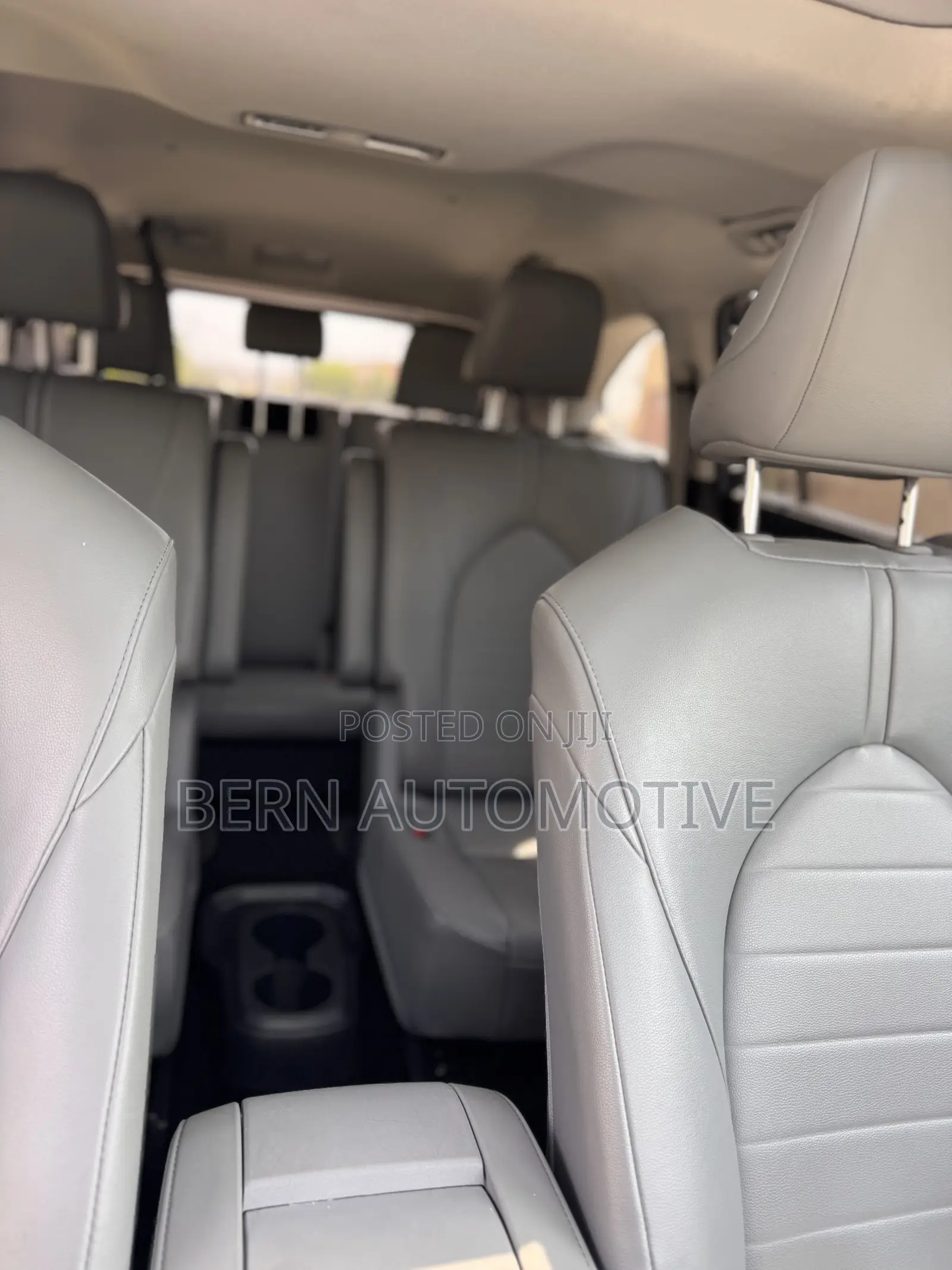 Toyota Highlander XLE AWD 2023 White