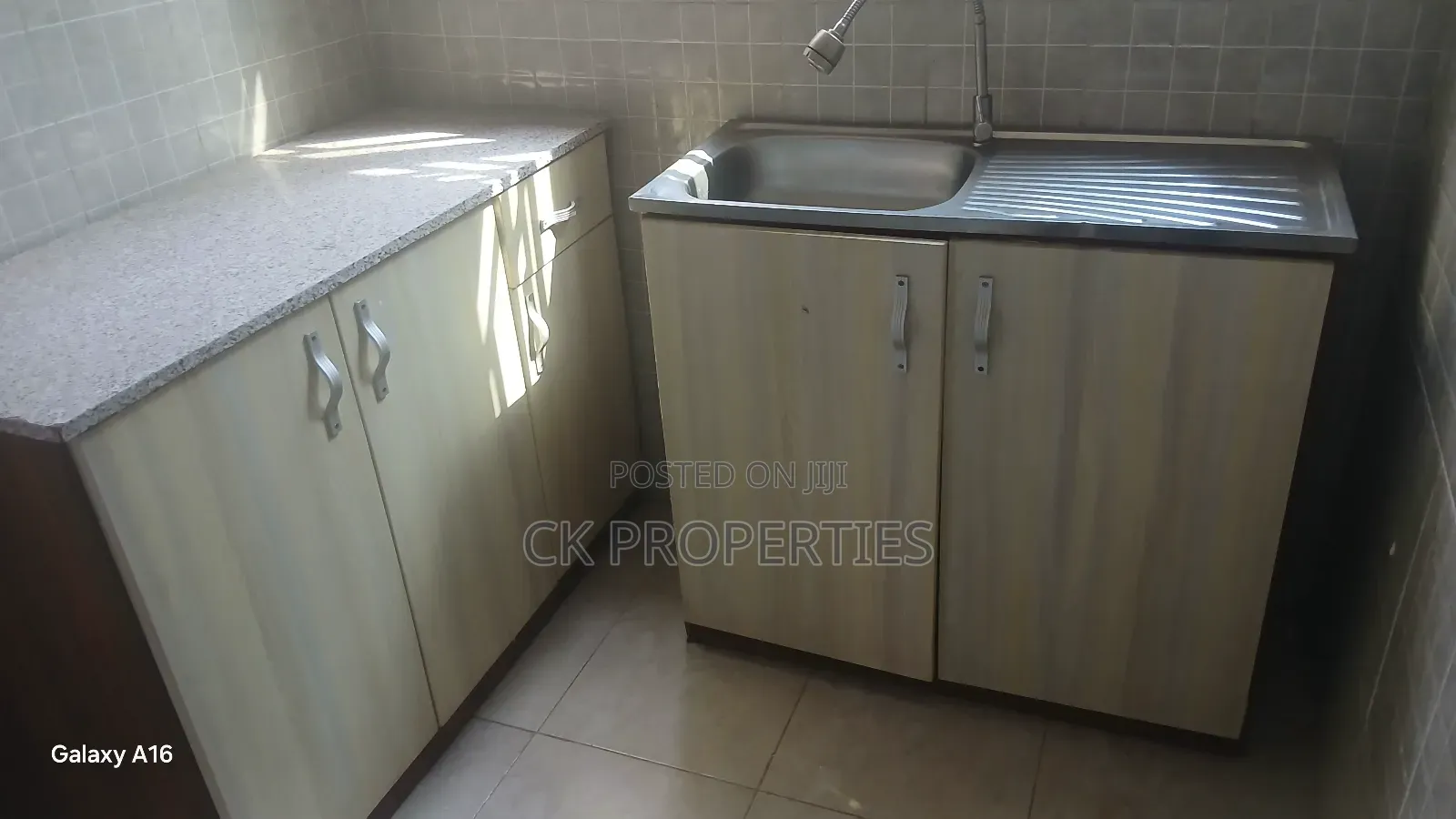 Mini Flat in Dome for rent