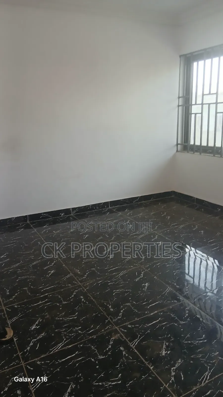 Mini Flat in Dome for rent