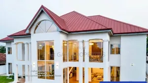 8bdrm House in Kumasi Metropolitan for sale
