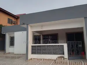 4bdrm House in Awoshie for sale