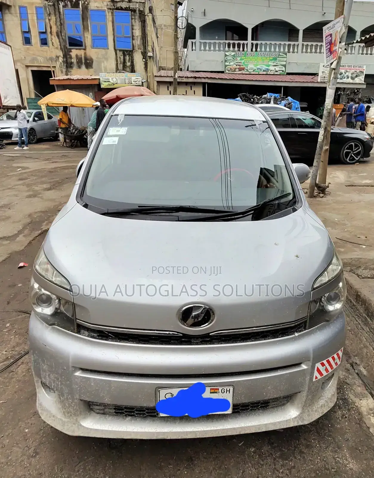2007 - 2013 Toyota Voxy Windscreen Available