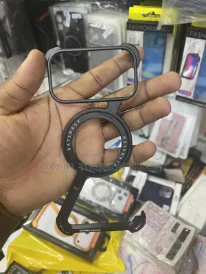 Oatsbasf Z-Shaped Magnetic Phone Case for 17 Pro Max