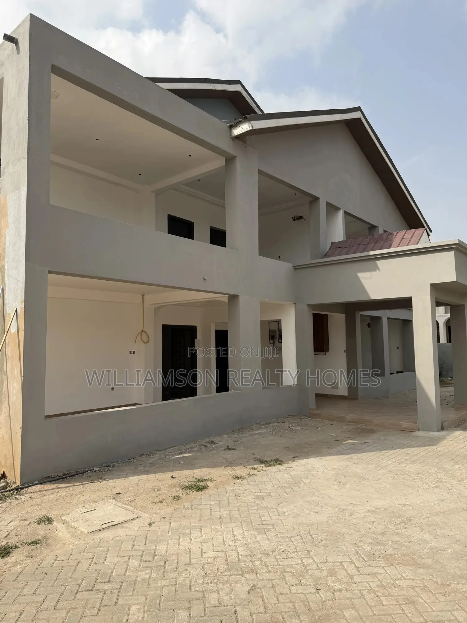 1bdrm Apartment in Community 18 Area, Spintex for rent