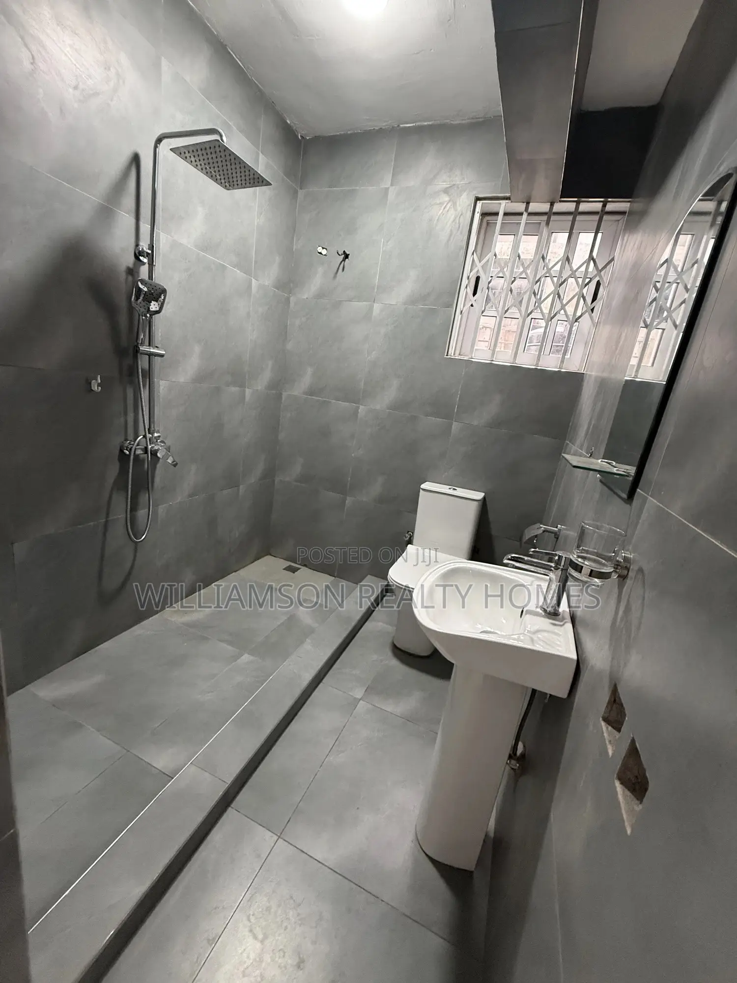 1bdrm Apartment in Community 18 Area, Spintex for rent