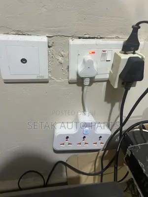 Universal Multi Socket 2 Usb 1 Type-c 2.1a Children Protection