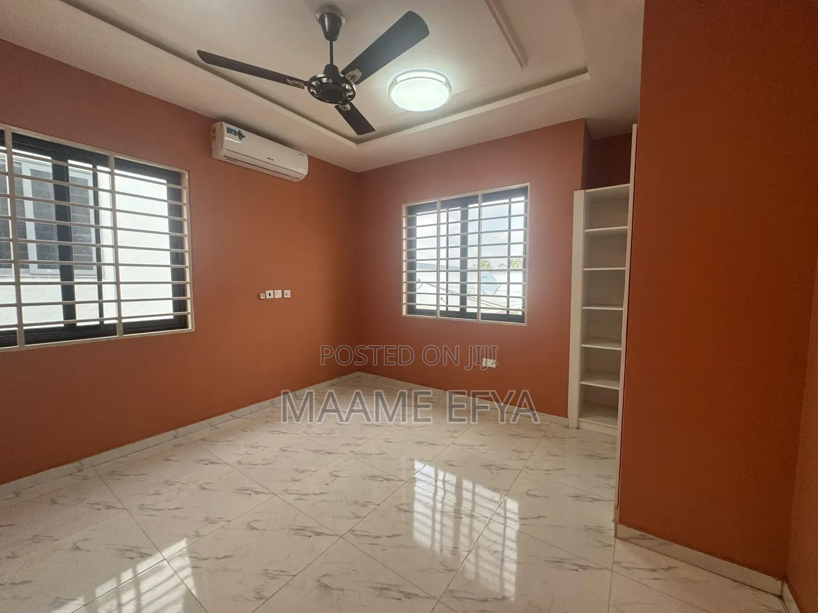 4bdrm House in Sakumono for sale