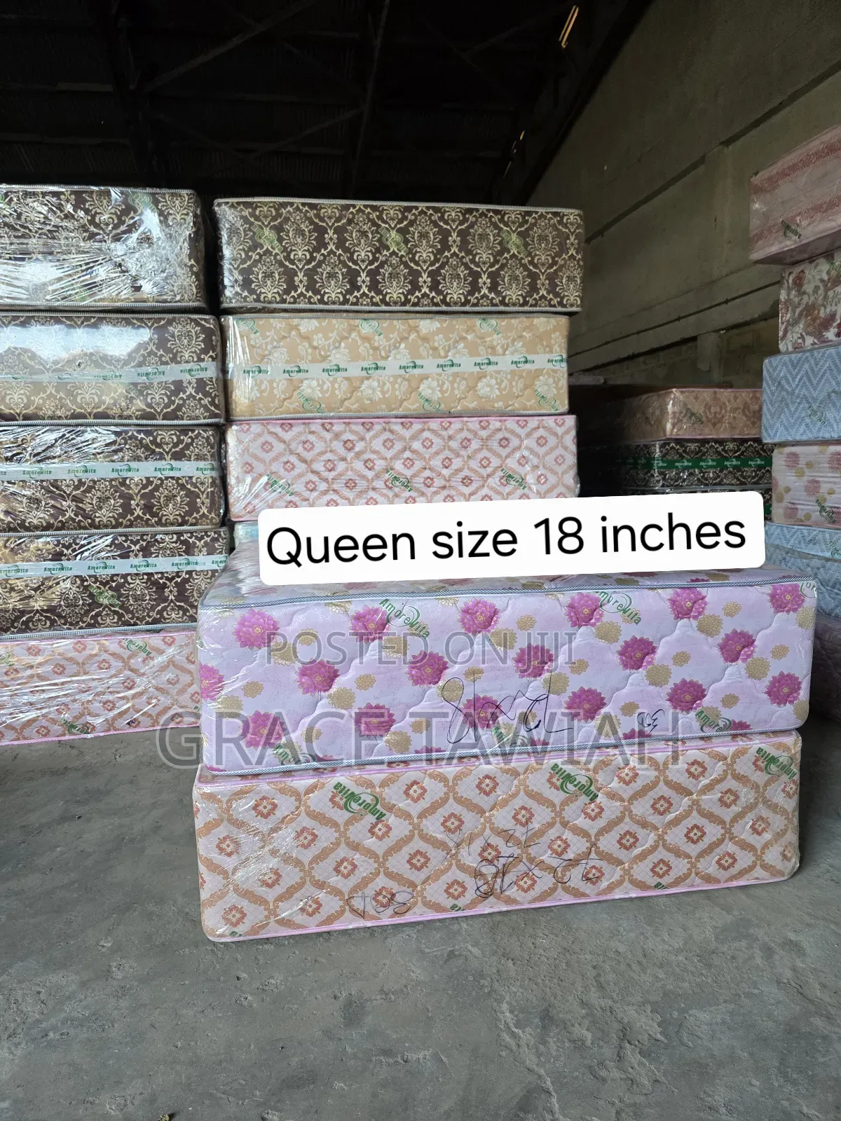 High Quality Queen Sleeping Mattress.
