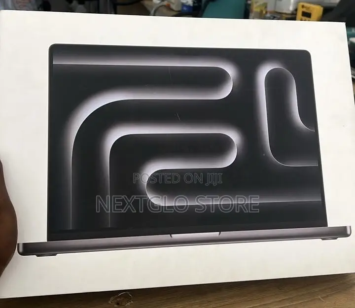 New Laptop Apple MacBook Pro 36GB Apple M3 Max SSD 1T
