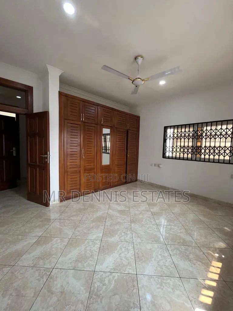 3bdrm House in Airport Residential for rent