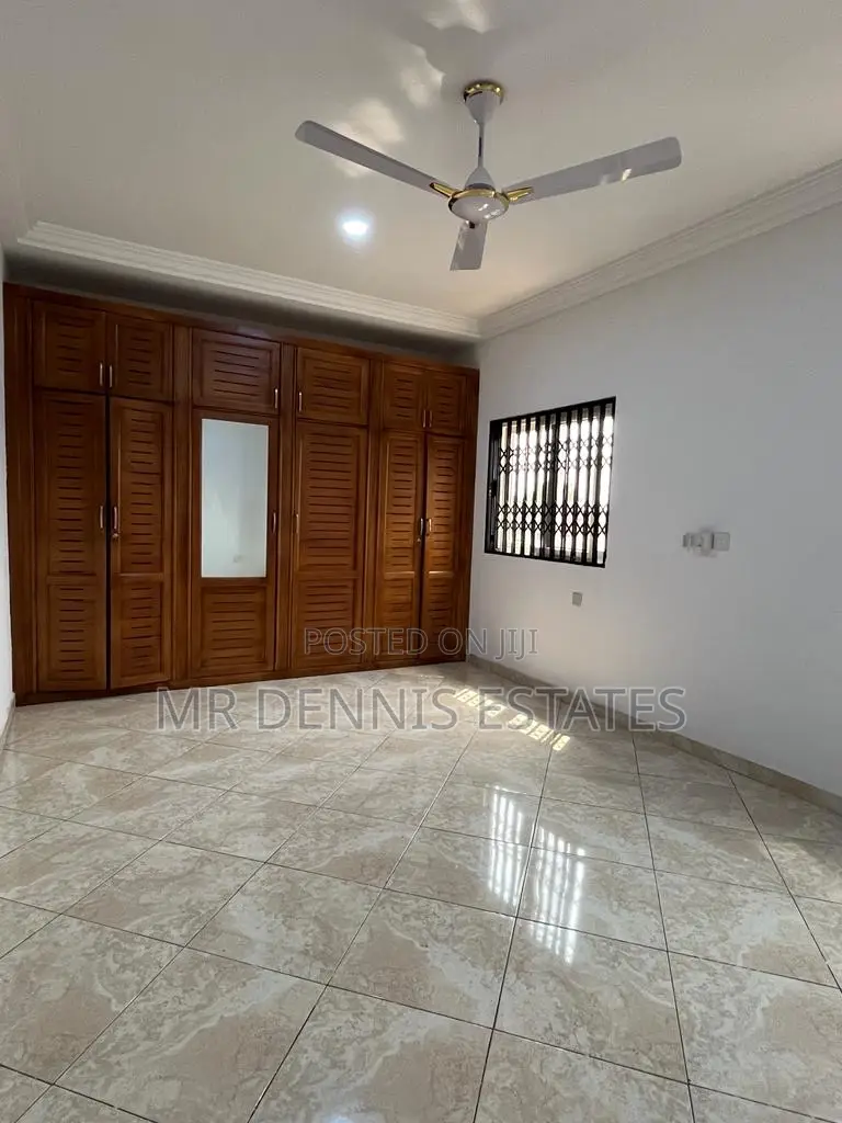3bdrm House in Airport Residential for rent