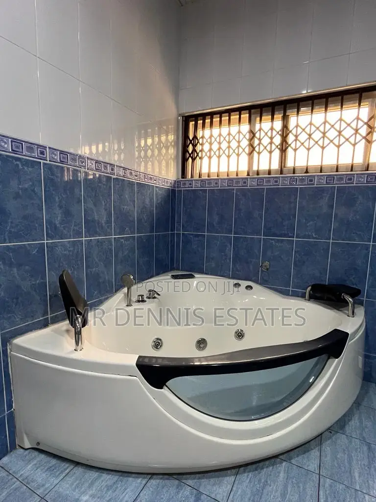 3bdrm House in Airport Residential for rent