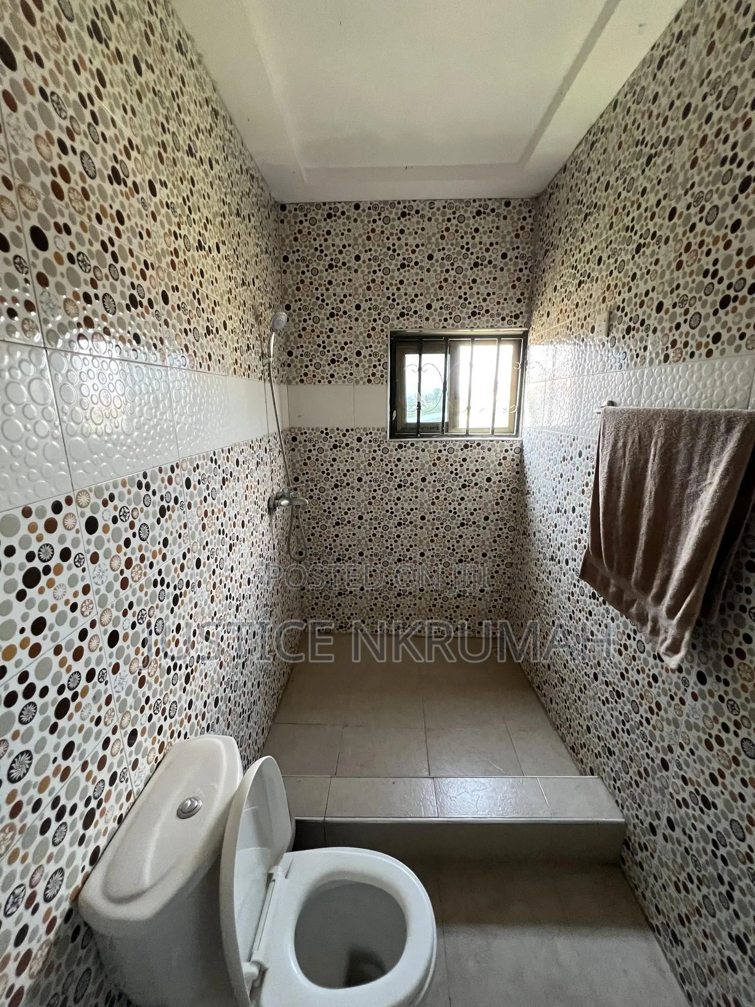 3bdrm Apartment in Mr Justice Estate, Tetegu for rent