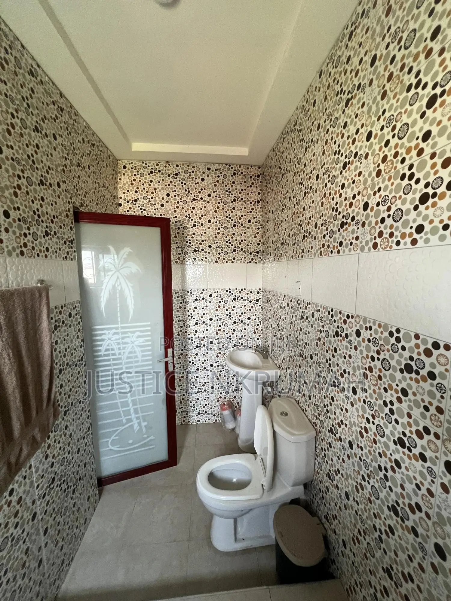 3bdrm Apartment in Mr Justice Estate, Tetegu for rent