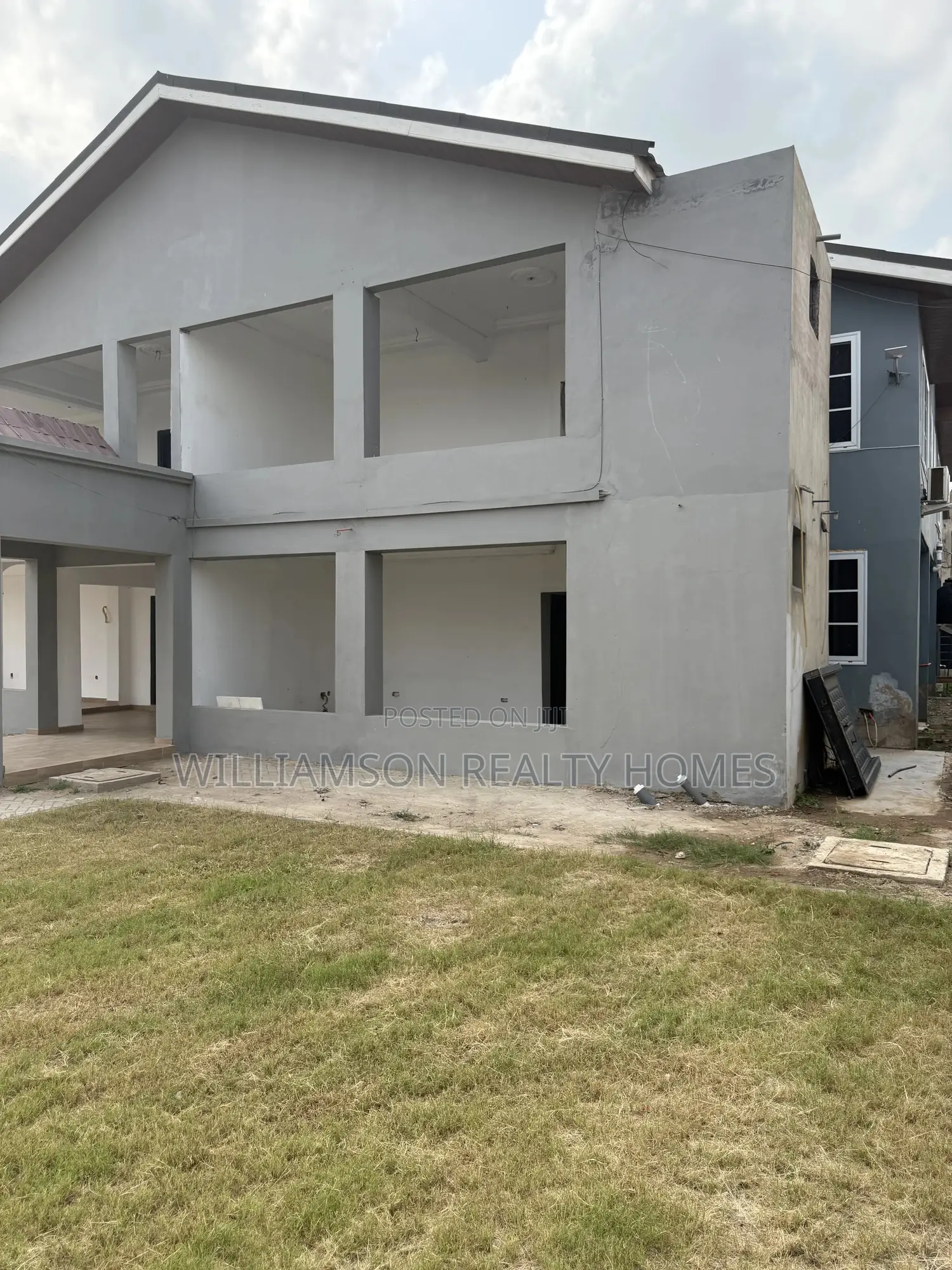 1bdrm Apartment in Community 18 Area, Spintex for rent
