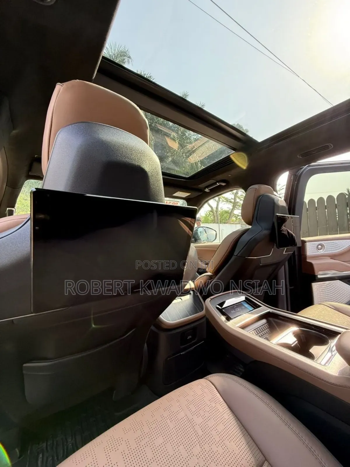 Lincoln Navigator 2025 Brown