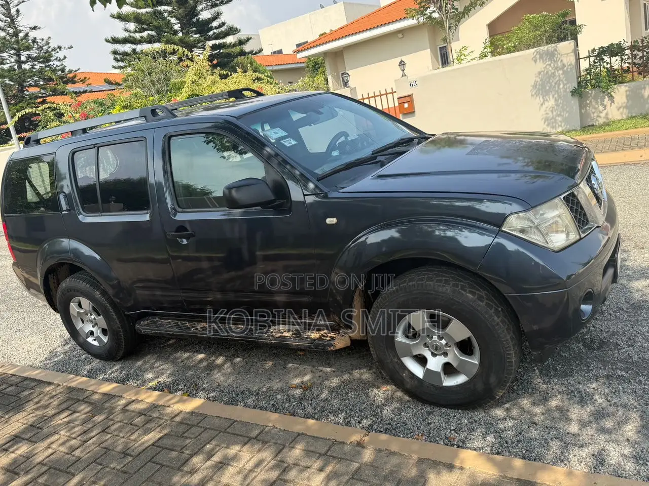 Nissan Pathfinder 2009 Black