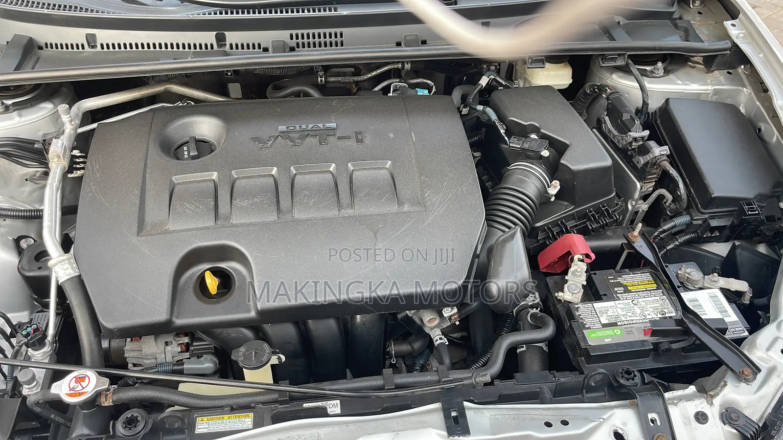 Toyota Corolla SE (1.8L 4cyl 2A) 2018 Silver