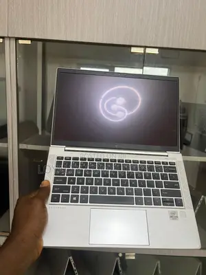 Laptop HP EliteBook 830 G7 8GB Intel Core I7 SSD 512GB