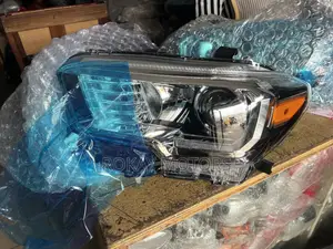 Tacoma 2016,2017,2018,2019,2020 Headlights Half Led