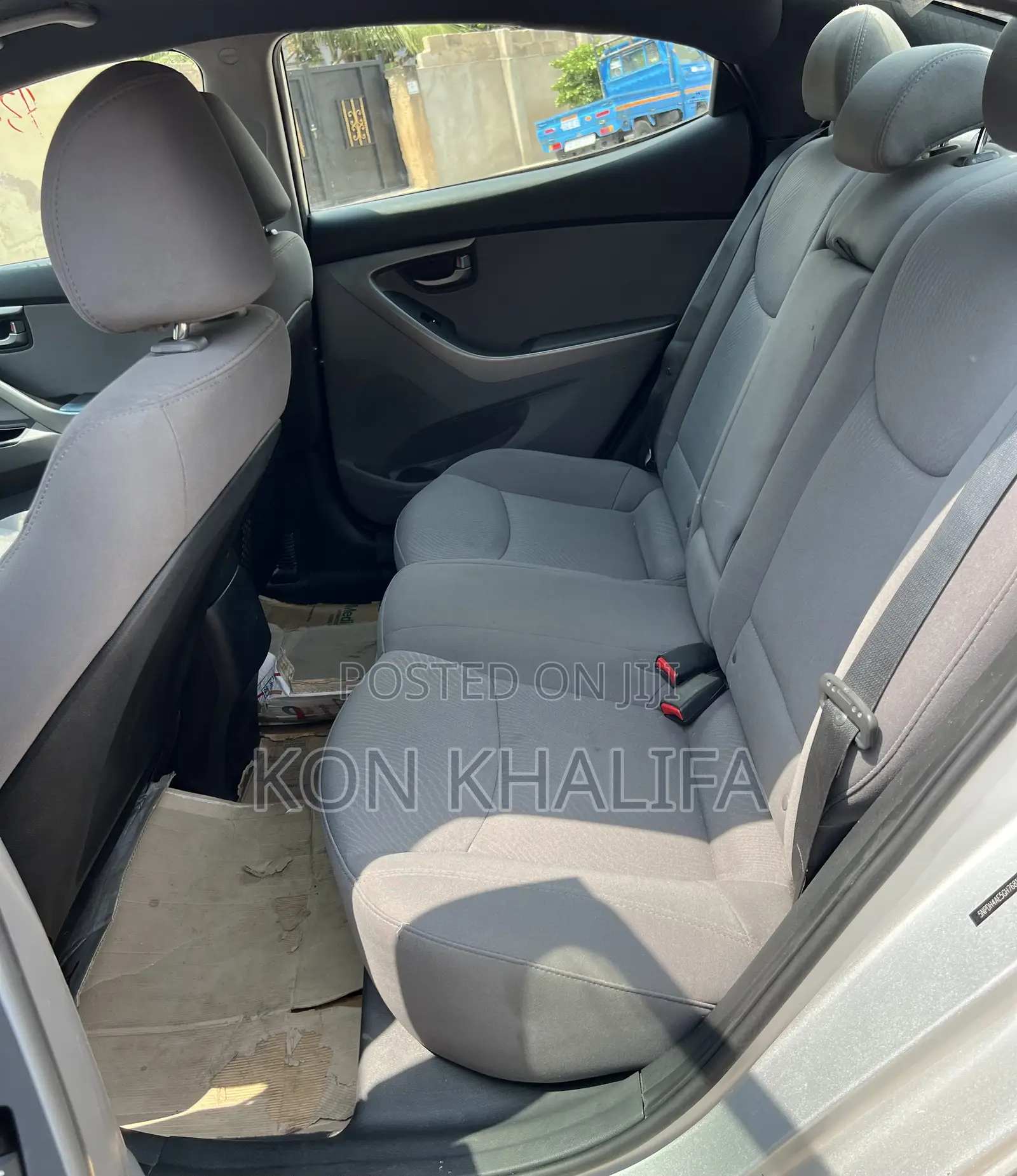 Hyundai Elantra 2016 Silver