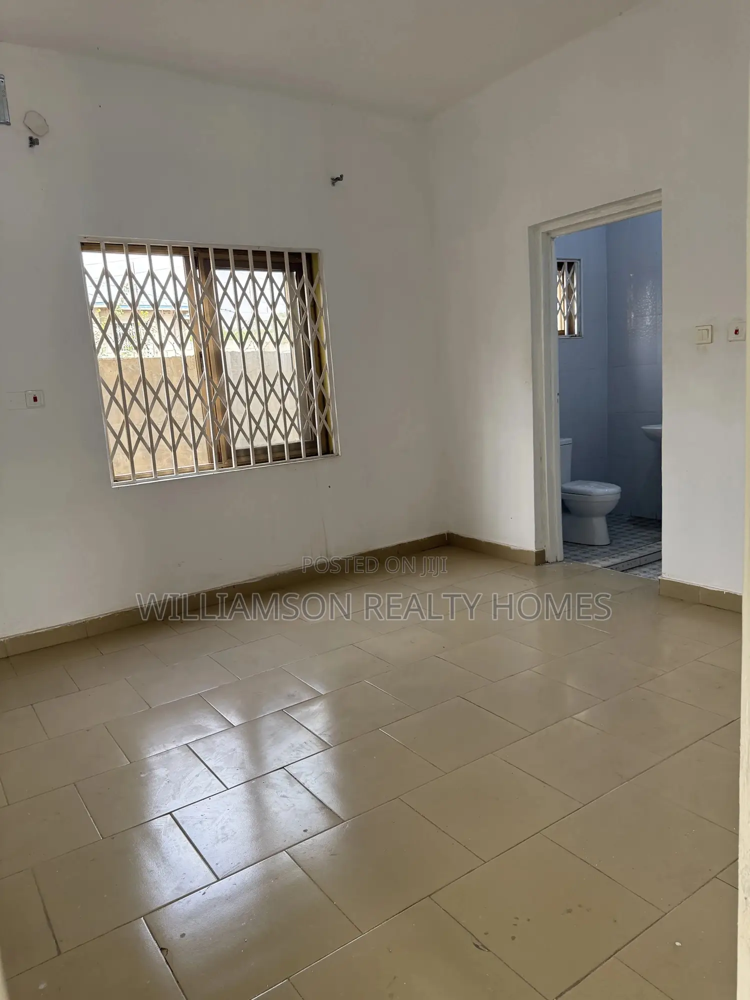 2bdrm Apartment in Community 18 Area, Spintex for rent