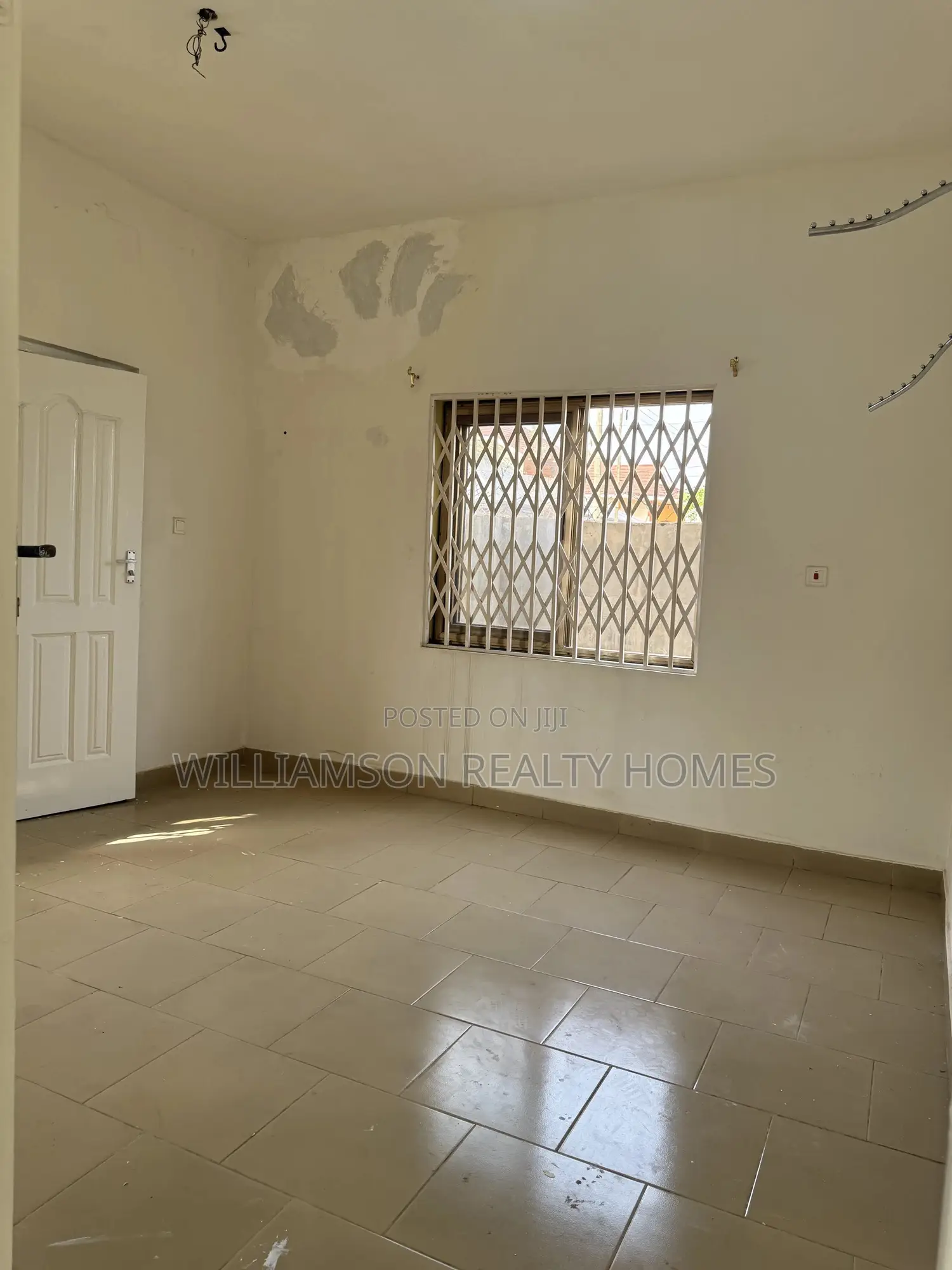 2bdrm Apartment in Community 18 Area, Spintex for rent