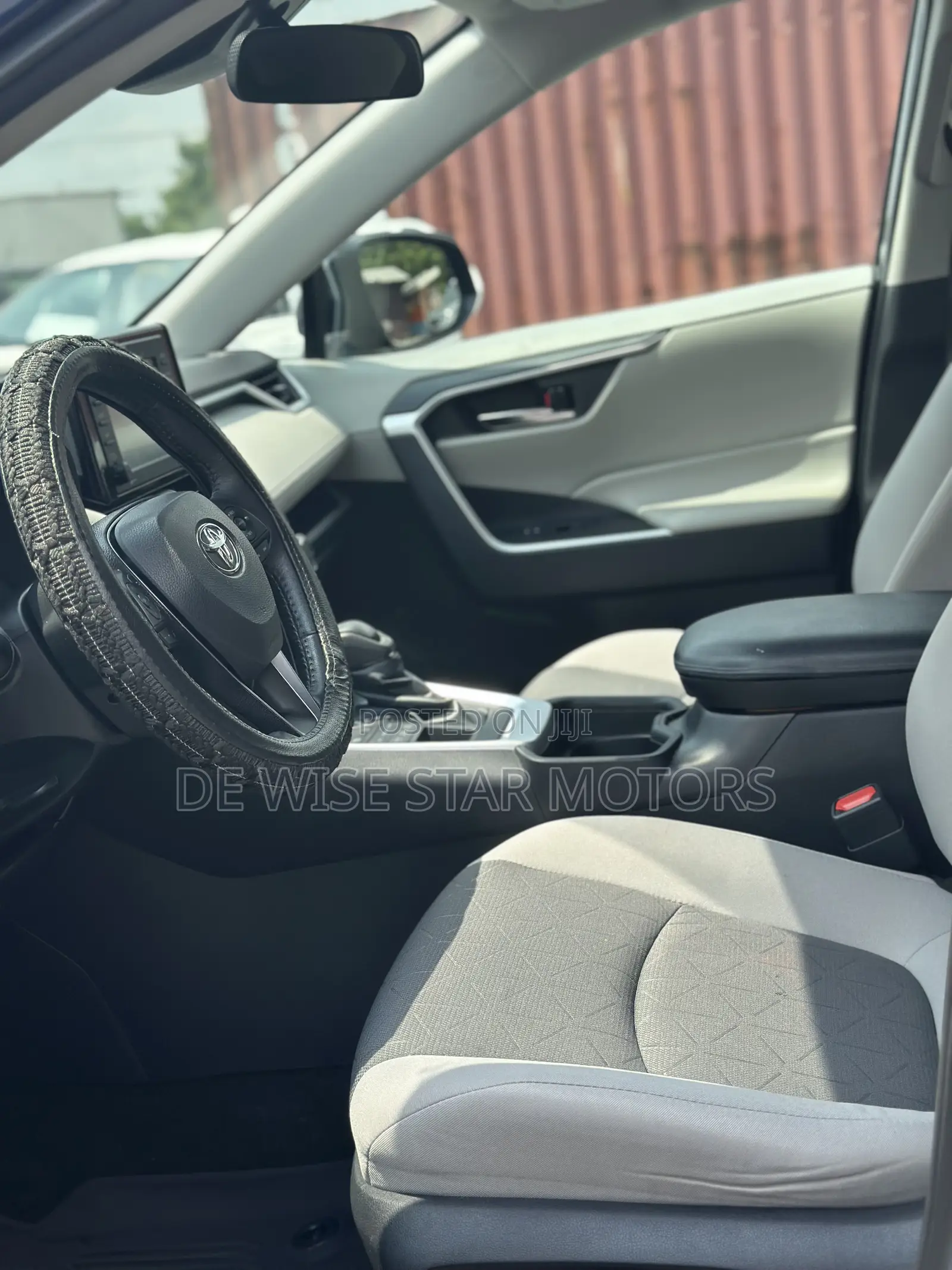 Toyota RAV4 XLE AWD 2020 Blue