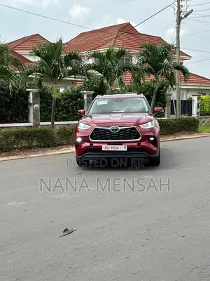 Toyota Highlander XLE AWD 2023 Burgundy